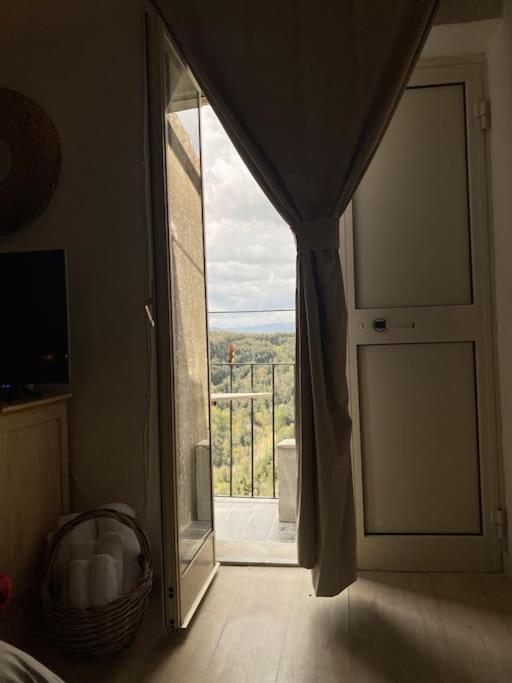 La Sorpresa Sul Bastione With Panoramic Balcony Apartamento Pitigliano Exterior foto